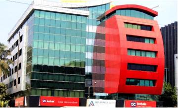 Center Point Building